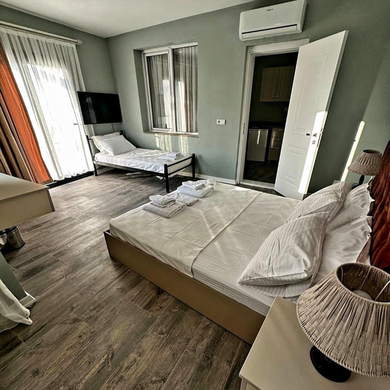 St945 Palas Otel Esmirna Exterior foto