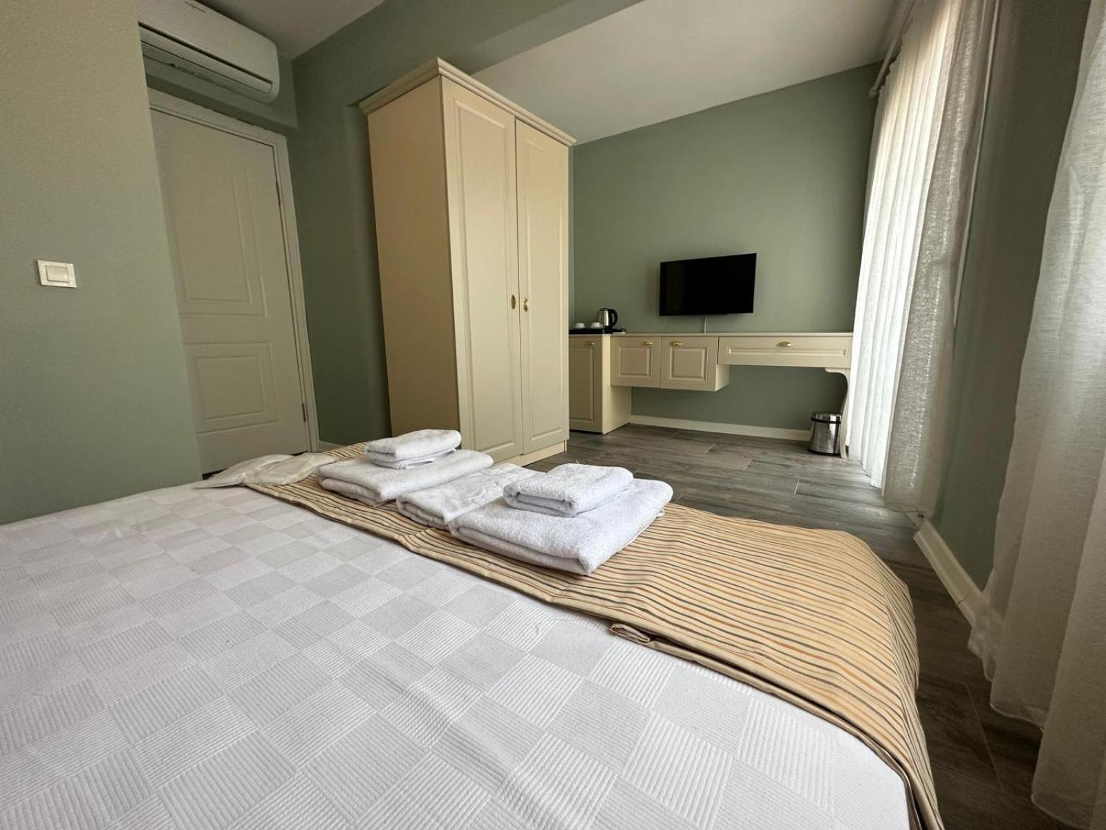 St945 Palas Otel Esmirna Exterior foto