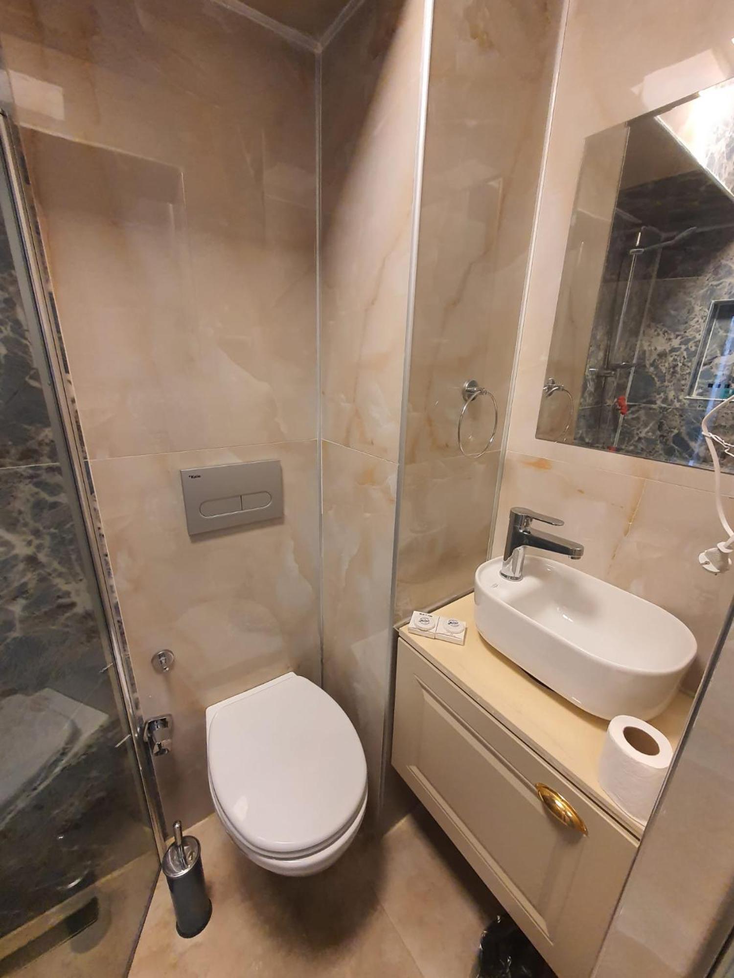 St945 Palas Otel Esmirna Exterior foto