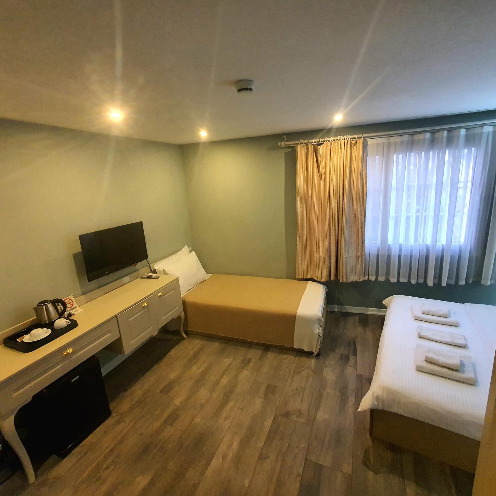 St945 Palas Otel Esmirna Exterior foto